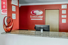 Spencer Inn & Suites