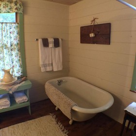 Taylor Made Bed And Breakfast