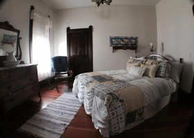 Taylor Made Bed And Breakfast