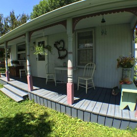 Taylor Made Bed And Breakfast