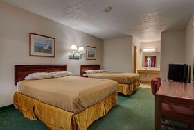 Travelodge by Wyndham Spirit Lake/Okoboji