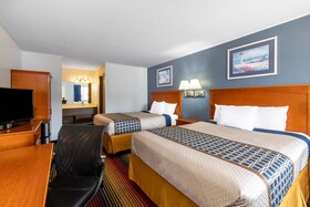 Travelodge by Wyndham Spirit Lake/Okoboji