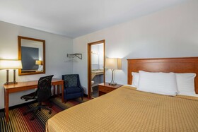 Travelodge by Wyndham Spirit Lake/Okoboji