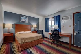 Travelodge by Wyndham Spirit Lake/Okoboji