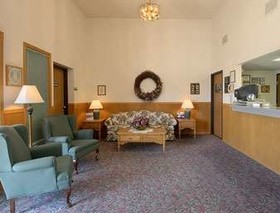 Super 8 by Wyndham Storm Lake