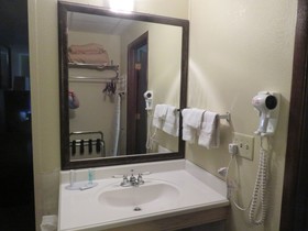 Americas Best Value Inn Story City