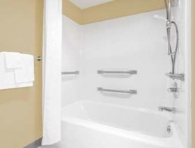 Super 8 by Wyndham Story City