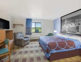 Super 8 by Wyndham Toledo