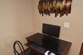 Super 8 by Wyndham Urbandale/Des Moines Area