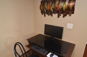 Super 8 by Wyndham Urbandale/Des Moines Area