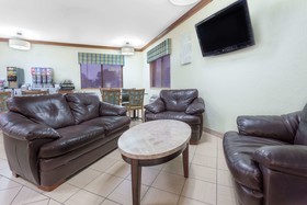 Baymont by Wyndham Waterloo