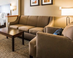 Comfort Inn & Suites Waterloo - Cedar Falls