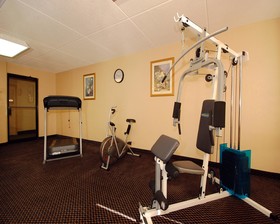 Econo Lodge Inn & Suites