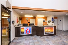Motel 6 Waterloo
