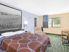Boarders Inn & Suites by Cobblestone Hotels - Waterloo