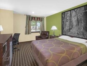 Super 8 by Wyndham Webster City IA