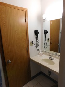 Days Inn by Wyndham West Branch Iowa City Area