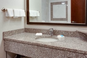 Drury Inn & Suites West Des Moines