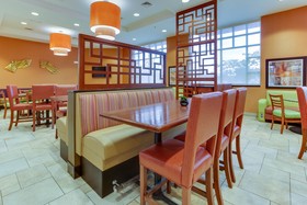 Drury Inn & Suites West Des Moines