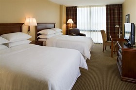 Sheraton West Des Moines Hotel
