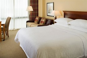 Sheraton West Des Moines Hotel