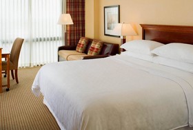 Sheraton West Des Moines Hotel