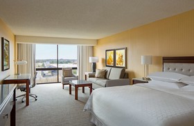 Sheraton West Des Moines Hotel