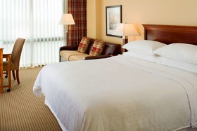 Sheraton West Des Moines Hotel