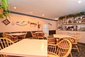 Super 8 by Wyndham Williams