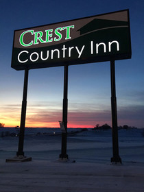 Crest Country Inn