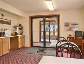 Super 8 Motel Winterset