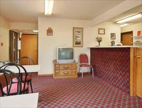 Super 8 Motel Winterset