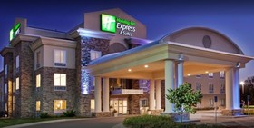 Holiday Inn Express & Suites East Wichita I-35 Andover