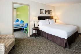 Holiday Inn Express & Suites East Wichita I-35 Andover
