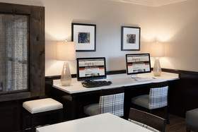 Holiday Inn Express & Suites East Wichita I-35 Andover