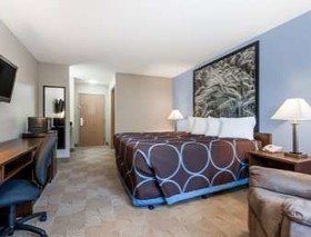 Super 8 by Wyndham Beloit KS