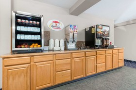 Super 8 by Wyndham Beloit KS