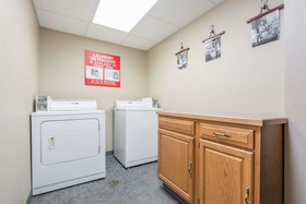 Super 8 by Wyndham Beloit KS