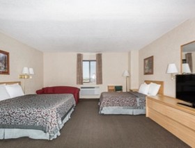 Days Inn by Wyndham Colby