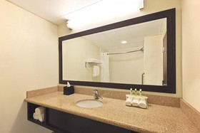 Holiday Inn Express Hotel & Suites Colby