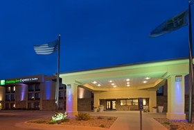 Holiday Inn Express Hotel & Suites Colby