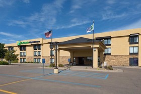 Holiday Inn Express Hotel & Suites Colby