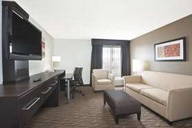 Holiday Inn Express Hotel & Suites Colby