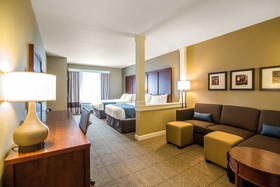 Comfort Suites