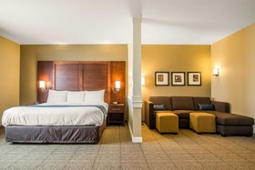 Comfort Suites