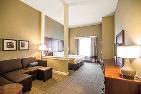 Comfort Suites