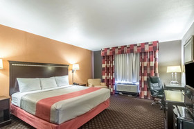 OYO Townhouse Dodge City KS