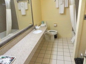 Silver Spur Vintage Inn & Suites