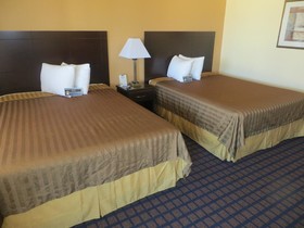 Silver Spur Vintage Inn & Suites
