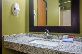 Super 8 by Wyndham El Dorado